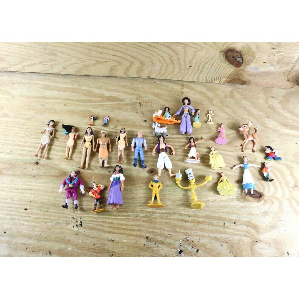 Disney Figures Lot of 27Vintage Aldin Pochohantas Cinderall Beauty and the Beast